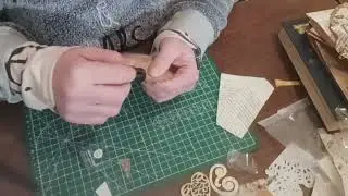TUTO SCRAP/LIVRE ALTÉRÉ/PARTIE 3 /EMBELLISSEMENT SUITE. 