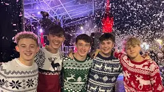 RENFREW & DUNFERMLINE CHRISTMAS LIGHTS SWITCH ON