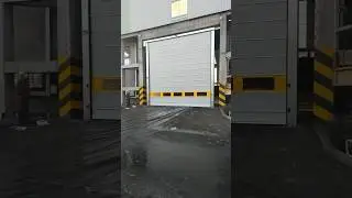 Truck Flows Through High-Speed Stacking Doors