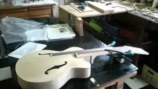 Archtop Jazz Gitarre herstellen