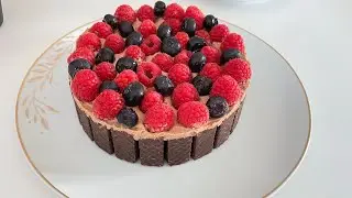 Gâteau Sans Cuisson Ultra Gourmand aux Gaufrettes et Fruits Rouges