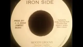 Prince Garthie - Moody Groove