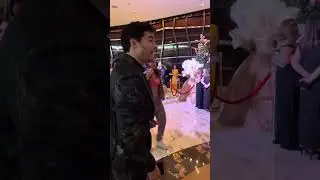 Danilo Carrera y su novia