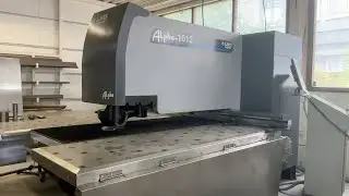 K&ouml;p CNC Stans Alpha 1012 med ljusbarri&auml;r p&aring; Klaravik