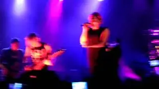 My Chemical Romance  SING!  live hamburg 14.03.11.avi