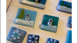 Holiday refrigerator magnets in Fused Glass #vlogmas2024