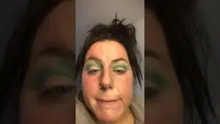 Crayon case makeup palette by Supa Cent greens & white