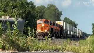 65-70 mph BNSF Z train heading west ( Z-WSPSBD )! BNSF Transcon: Marceline sub..6/28/25