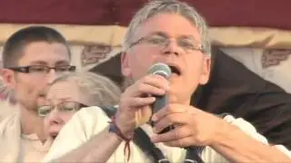 Radha Londonishvara -  Jayadeva Prabhu and the Mantra Choir - Janmashtami 2010