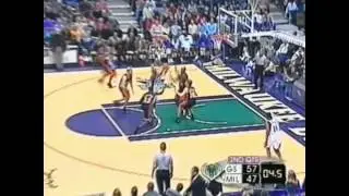 Desmond Mason` Dunk vs GSW (2003) - Rare!