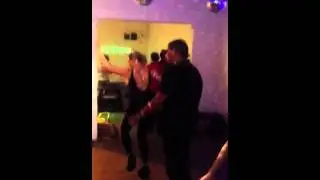 Stav Economou vs homeless break dancer