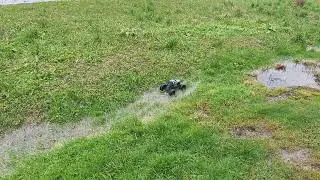 Rollin' Down the Creek #axial #rccrawler #offroad