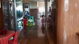 Hannah Sian Huai is start Walking