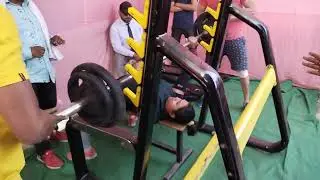 girl weightlifting |lady  weightlifting video| mini vlog 