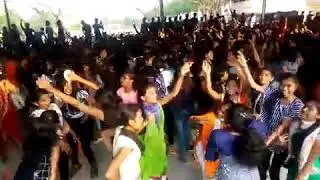 My clss all 8 hostel girl togthr dance only rada