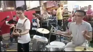 hkbusking,knock three times @ah lam and his band #dhui