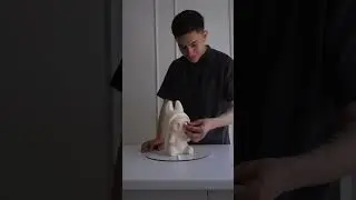 Торт в виде Лабубу✨Если ты тоже хочешь создавать 3D-торты, переходи по ссылке в описании профиля &hearts;️