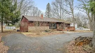 159 Summit Ave, Pocono Summit, PA