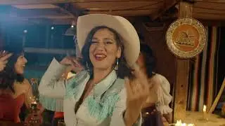 La Doña ft Los Texmaniacs - Mal De Amor (Official Video)