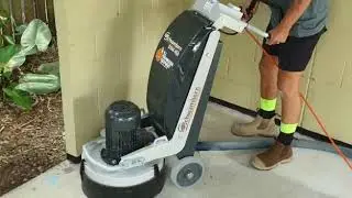 Schwamborn DSM450 Prep Grinder in action