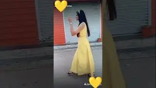 Retro look 😍 memories 💛 College days😍