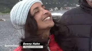 Einwanderungsberater Peter Hahn berichtet im ZDF stolz von der Fu&szlig;ballkarriere seiner Tochter Maya.