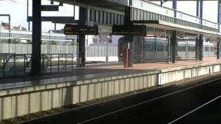 CP 2240 UME (EMU) 2262 arrives at Aveiro