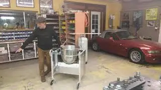 Kettle Corn Equipment -- The Premier 80 Qt. Popper