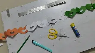 Tricolour Paper Heart Shape Border design for Republic/decoration  School Bord.