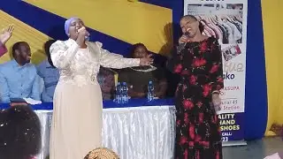 BABY TOP-WAKIRUMBA KURIKIRA MAKIINA NA RUTH WA MUM.