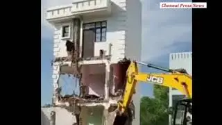 UP Govt demolished an illegal building belonging to gangster-turned-politician in Lucknow
