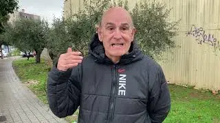 Carles Lluss&agrave;, ve&iacute; afectat per l'incendi d'una nau a Reus