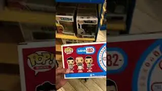 Chase Funko for Christmas - Last California Funko Pop Hunting of the year #shorts #funkopop