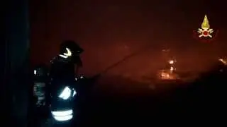 11_01_2015 incendio capannone zona industriale CT