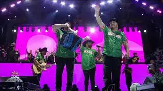 213 Años del Grito de Independencia, desde el Zócalo de la Ciudad de México.