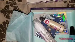 Target beauty box - 4 Unboxing