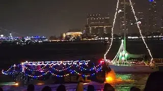 San Diego SEAL Tour bus/boat gets stuck during Parade of Lights 2025