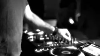 Ensaime present  Mothcellar Deepandance @ Climb Caf&egrave;   Corso Como Milano