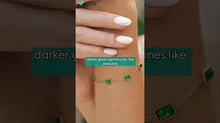 How to Choose the Right Jewelry for Your Green Dress 👗