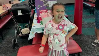 Cumpleaños #6 de Elena en Chuck E Cheese