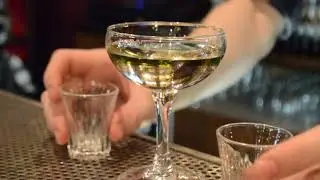 Бар Mr. Help and Friends коктейль Green Angel