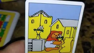 Unboxing the Gummy Bear Tarot!