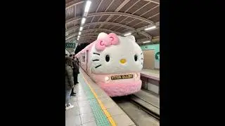 Hello Kitty Train 🥰 #shorts #creativee #hellokitty #train #wow #beautiful #amazing #ride #princess