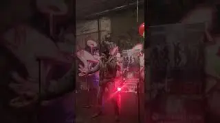 Marq Dean performing Live