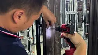 Detailed installation tutorial for spring-loaded doors