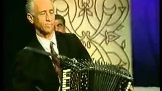 Zakir Mirzeyev (qarmon)qizil fond QURBAN adina (emekdar artist dosent)senentsunasliq namizedi).wmv