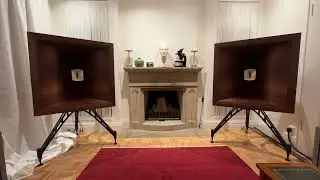 Elysio Hyperion Horn Speakers
