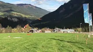 Landung auf dem Gebirgslandeplatz Krimml