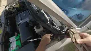 lexus rx300 2001 soporte de bonete