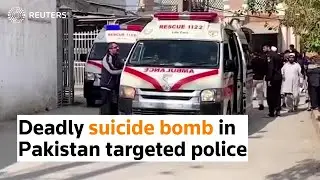 Deadly suicide bomb in Pakistan targeted police
